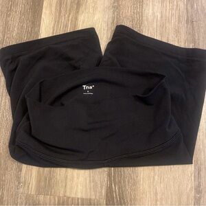 Brand New Aritzia TNA Buttersoft Bike Shorts Size S BLACK